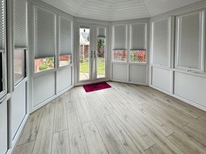 Photo 6- click for photo gallery